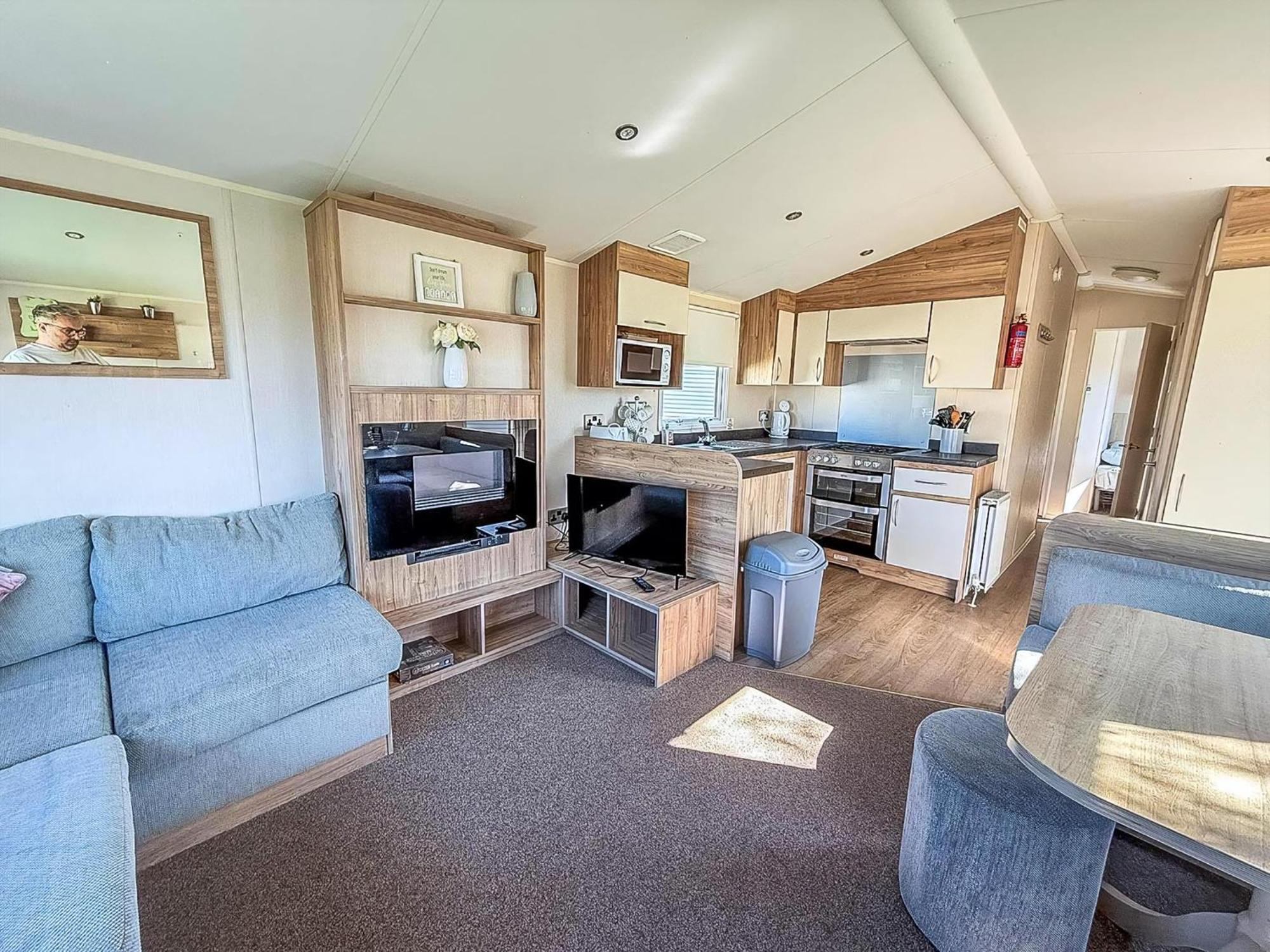 8 Berth Caravan For Hire At St Osyth Beach Ref 28047R Clacton-on-Sea Exteriör bild